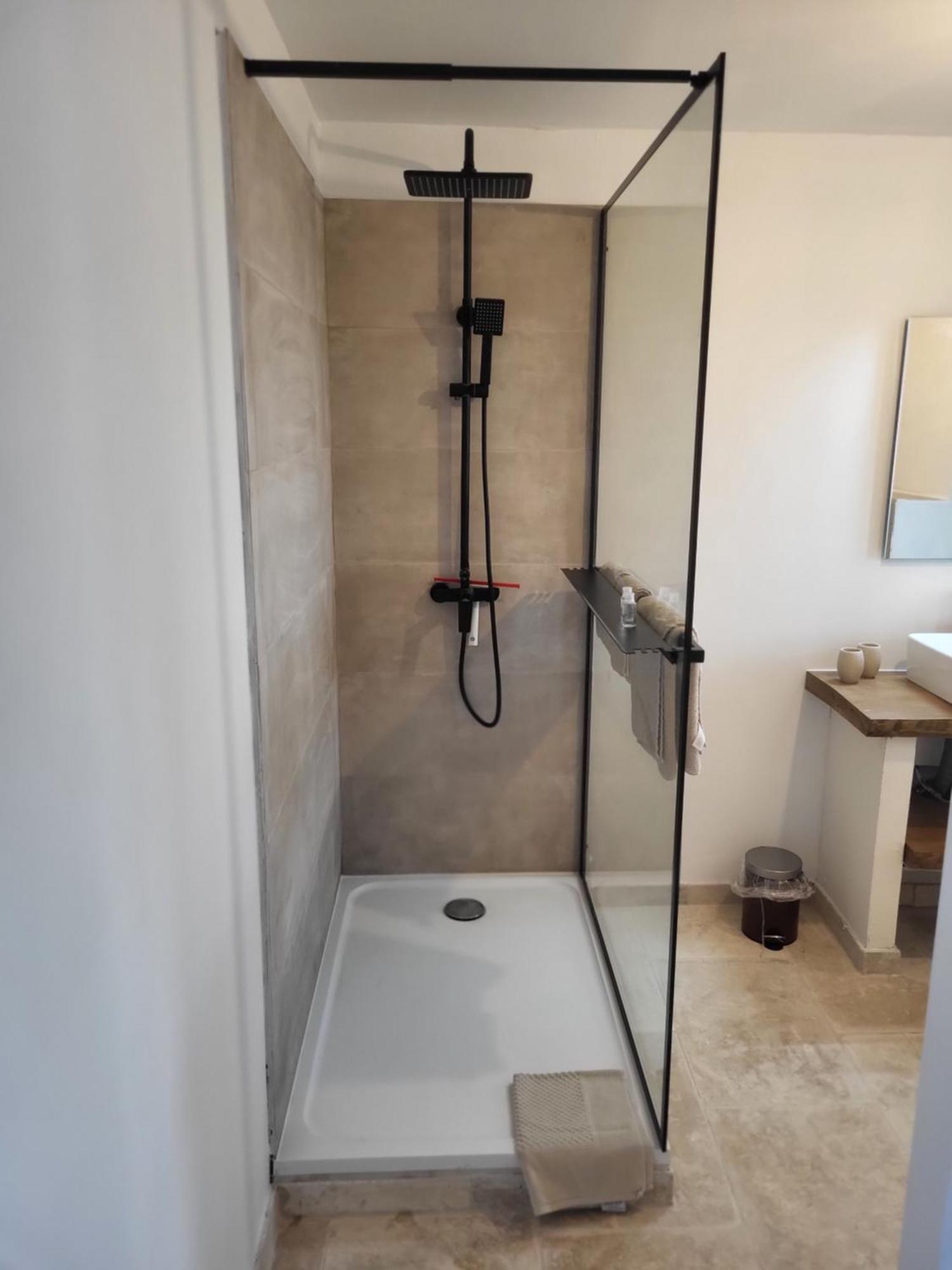 Bastide De La Madeleine Bed and Breakfast Pougnadoresse Δωμάτιο φωτογραφία